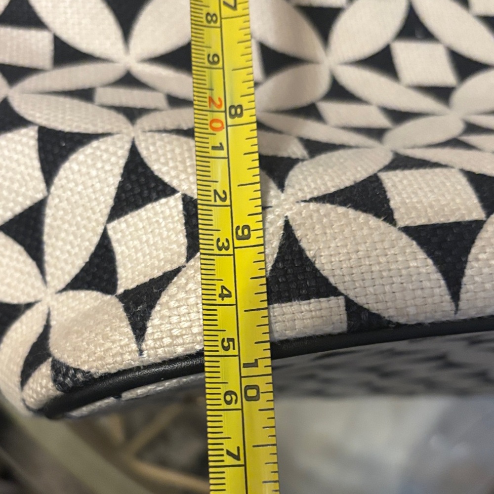 Spartina 449 Black and Cream Kiawah Geometric Pattern Tote - Picture 11 of 13